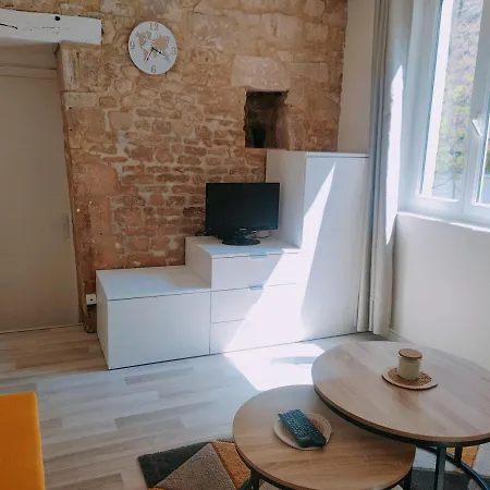 Cosy Hypercentre Apartment Caen