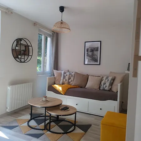 Cosy Hypercentre Apartment Caen