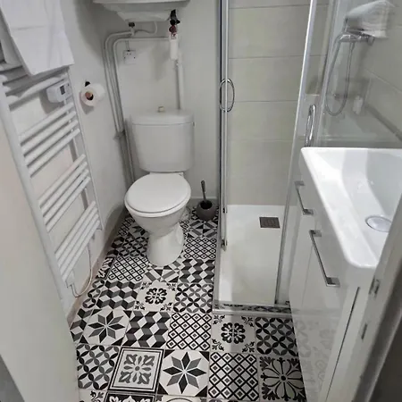 Cosy Hypercentre Apartman